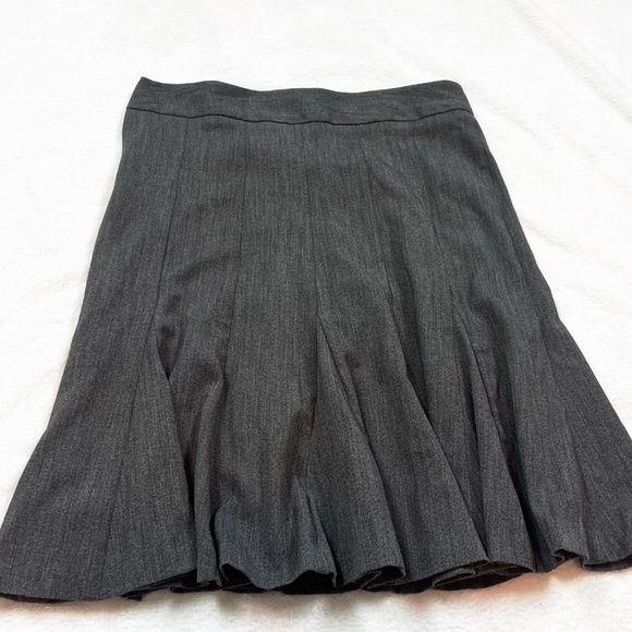 Tailor B. Moss Flare Midi Skirt Gray Women’s Size 10 Stretch Solid Mid Rise - Picture 2 of 8